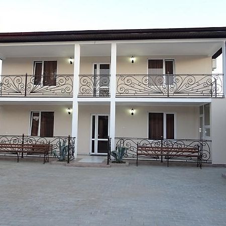 Guest House Palmovaia Gavan Гудаута Екстериор снимка