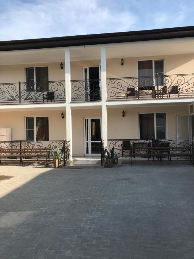 Guest House Palmovaia Gavan Гудаута Екстериор снимка